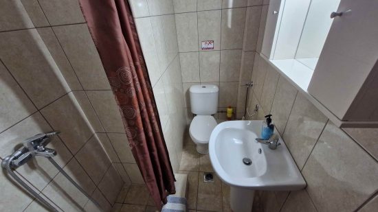 Bathroom of the Triple room apartment